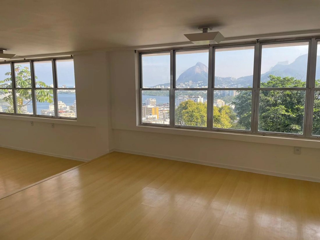 Villa in Rio de Janeiro, State of Rio de Janeiro, Brazil 1 - 11028563