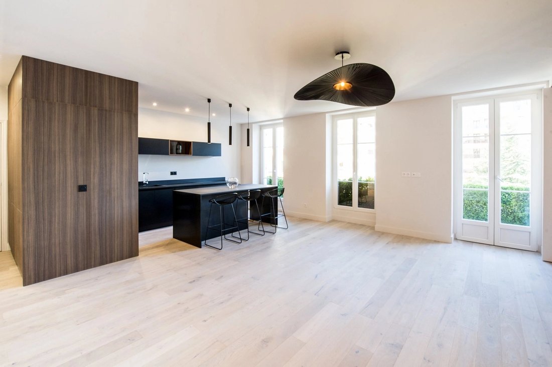 Apartment in Liberation, Nice, France 1 - 11672230