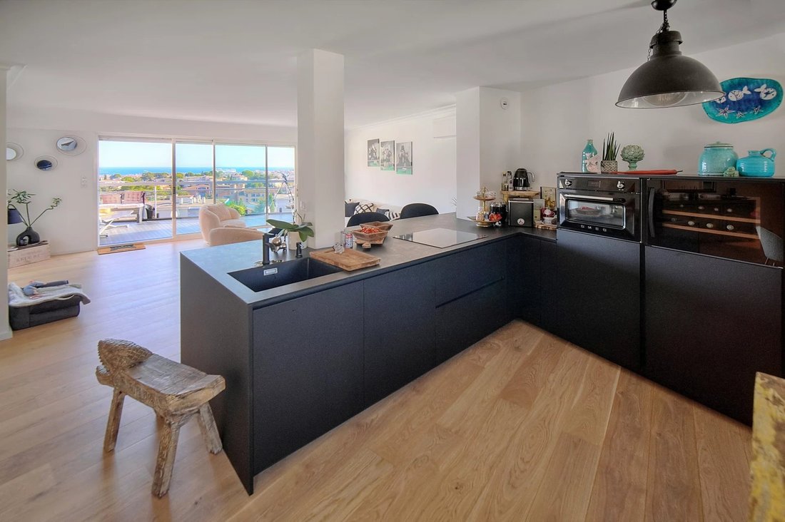 Apartment in Vieux Cannet, Le Cannet, France 2 - 13112306