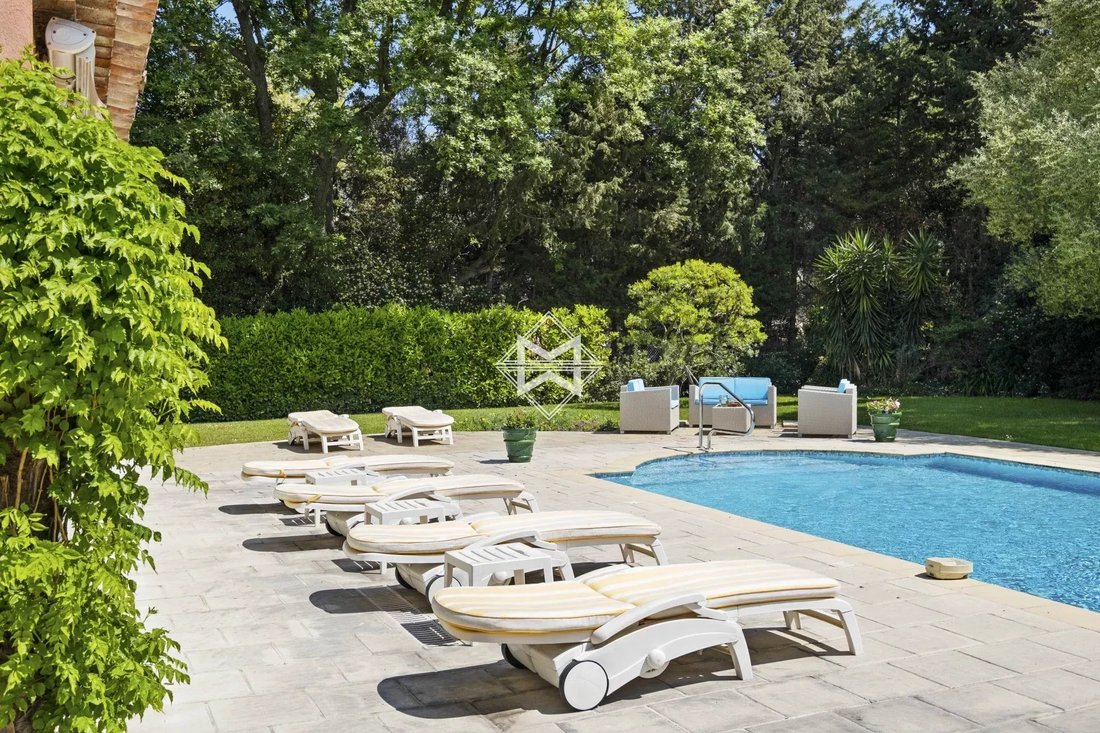 Villa in Mougins, Provence-Alpes-Côte d'Azur, France 4 - 14318413