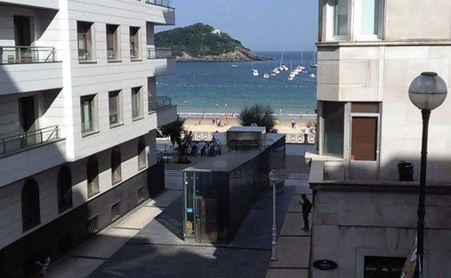 Apartment in Mendebaldea, Donostia-San Sebastian, Spain 1