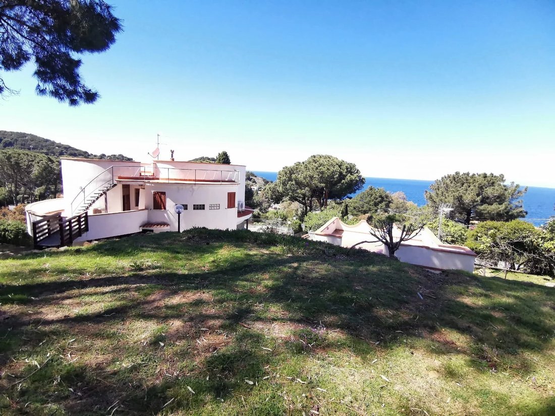 Villa in Italy 3 - 14286822