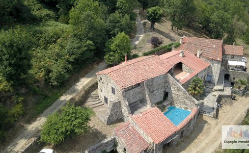 Estate in Ceret, Occitania, France 1