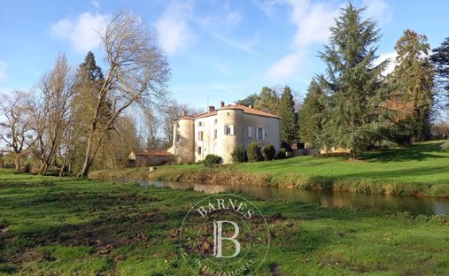 14th / 18th C. Chateau With Pool And Tennis