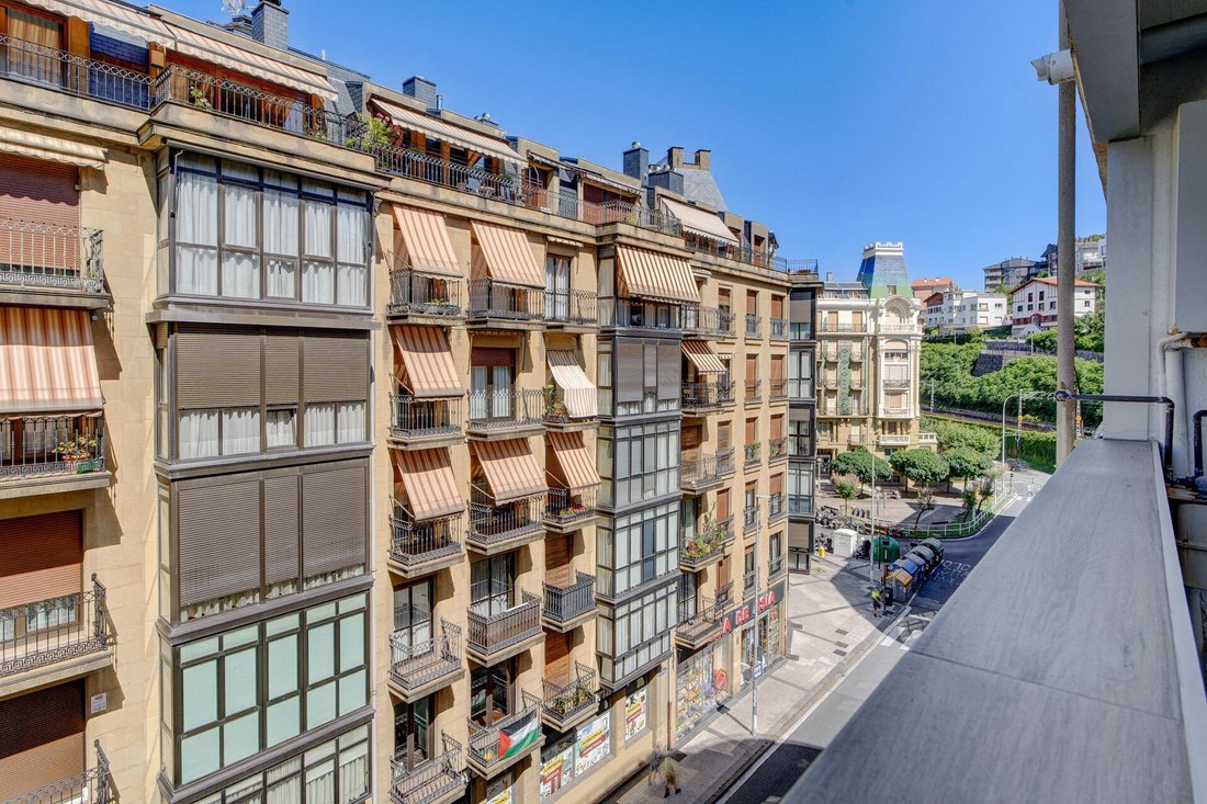 Apartment in Ipar-Ekialdea, Donostia-San Sebastian, Spain 2 - 15192304