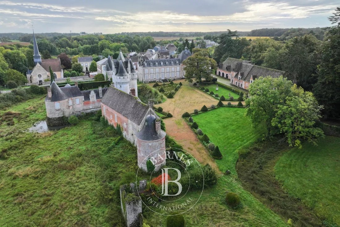 Castle in Fraze, Centre-Val de Loire, France 3 - 15194886