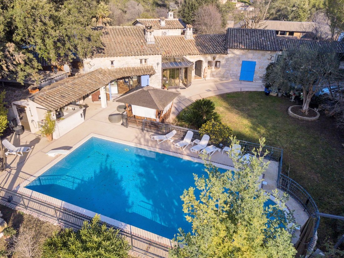 Villa in Sud, Roquefort-les-Pins, France 3 - 13778156