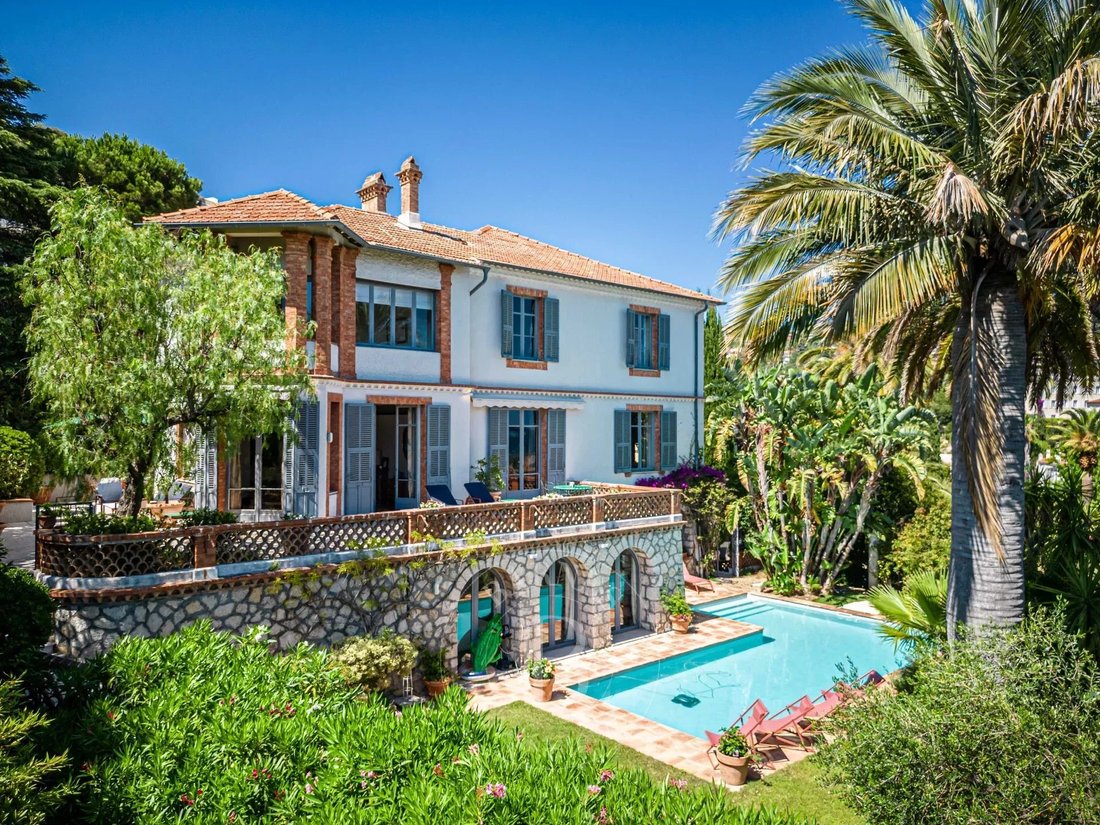 Villa in Cannes, Provence-Alpes-Côte d'Azur, France 5 - 12422148