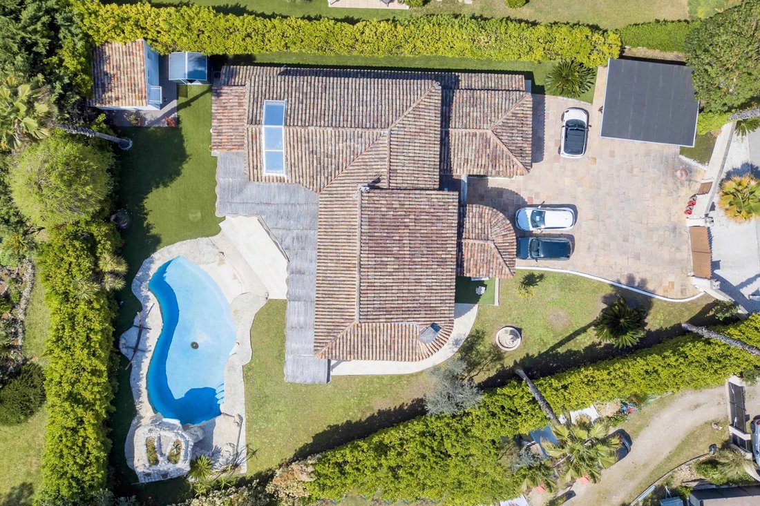 Villa in Valbonne, Provence-Alpes-Côte d'Azur, France 2 - 12803954