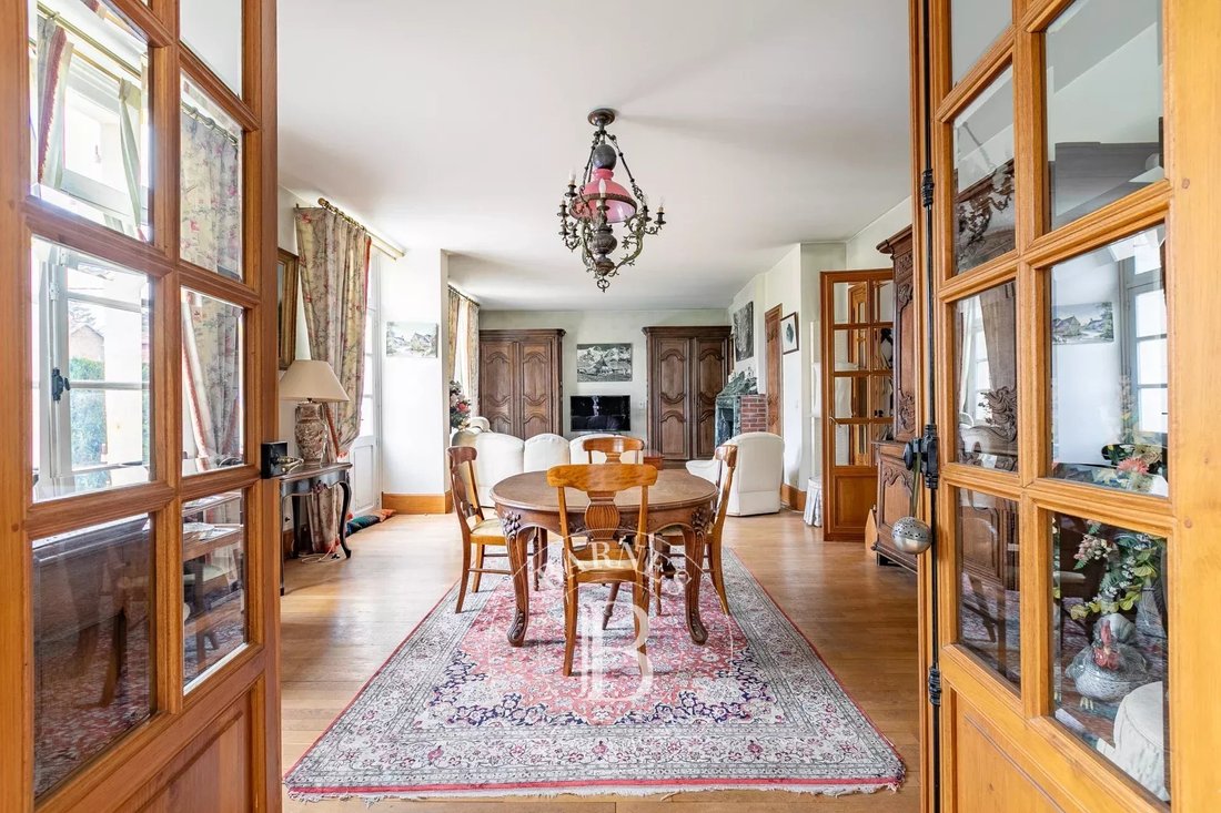 House in Compiegne, Hauts-de-France, France 4 - 13912614