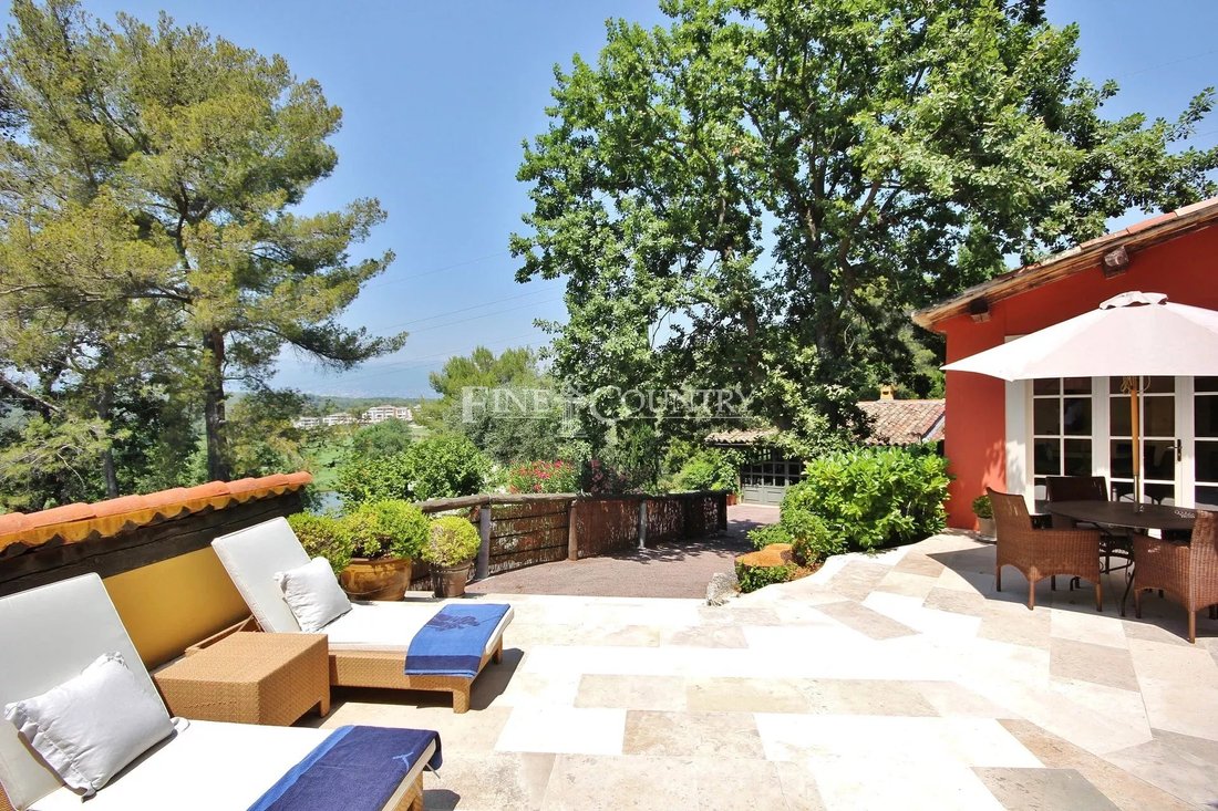 Villa in Mougins, Provence-Alpes-Côte d'Azur, France 5 - 13326604
