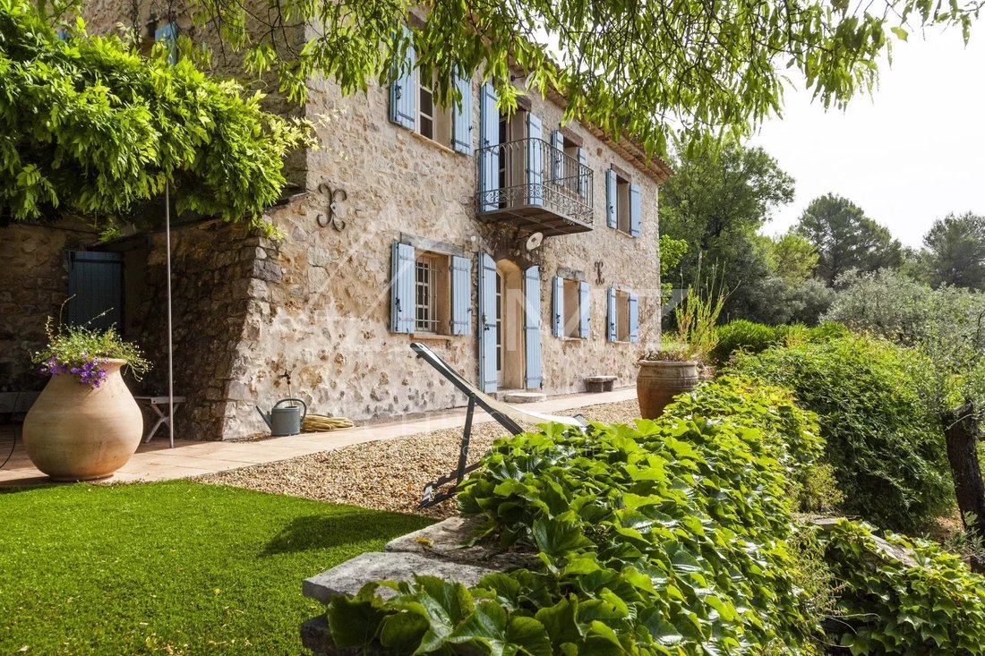 Domaine à Callas, Provence-Alpes-Côte d'Azur, France 2 - 12240476