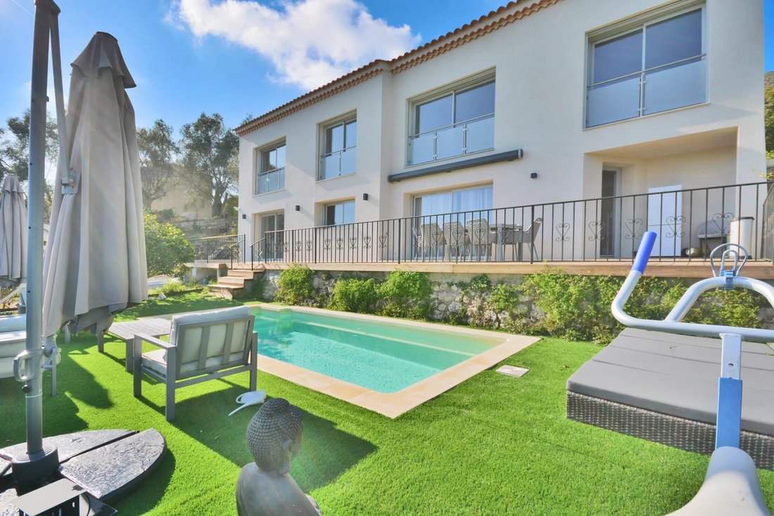 Villa in Cannes, Provence-Alpes-Côte d'Azur, France 1 - 12881546