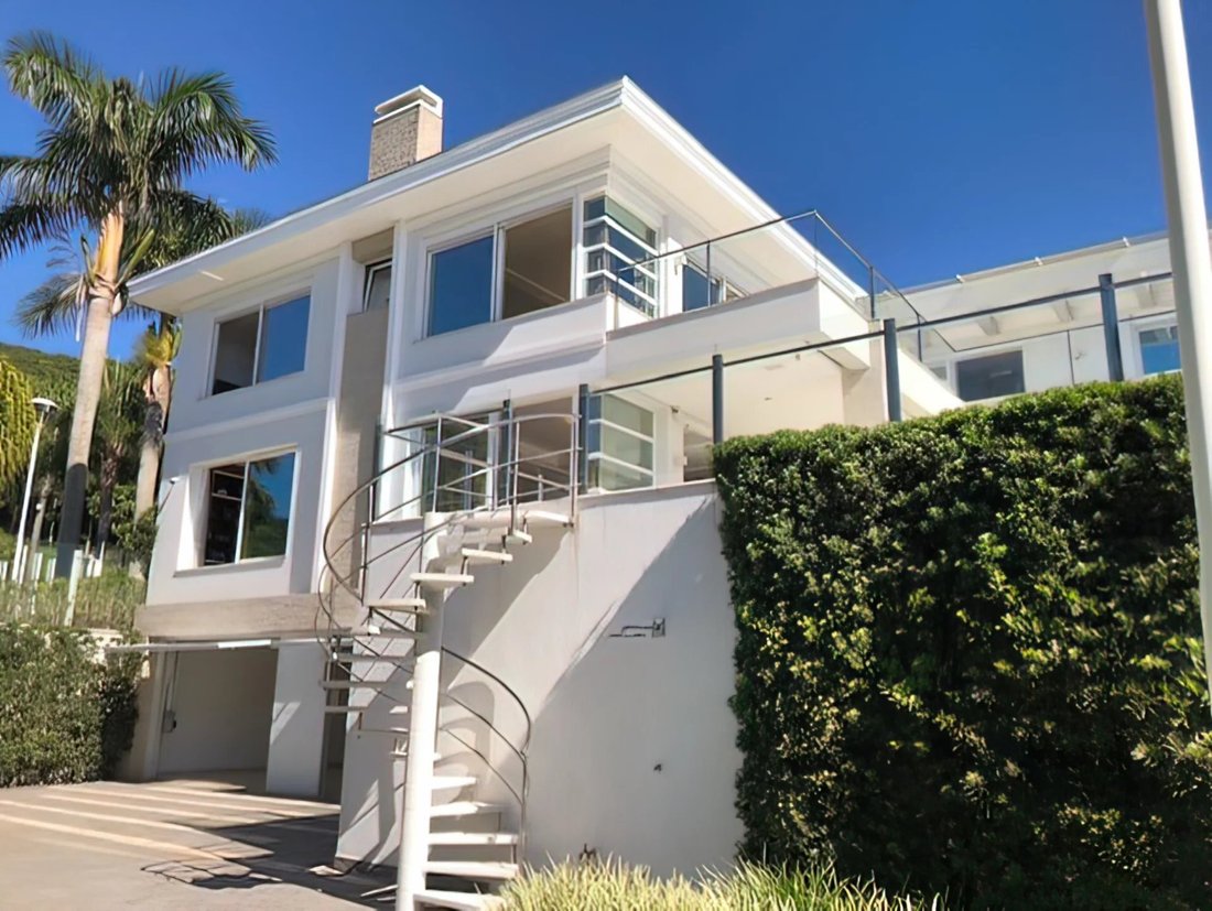 Villa in Florianópolis, State of Santa Catarina, Brazil 1 - 11650356