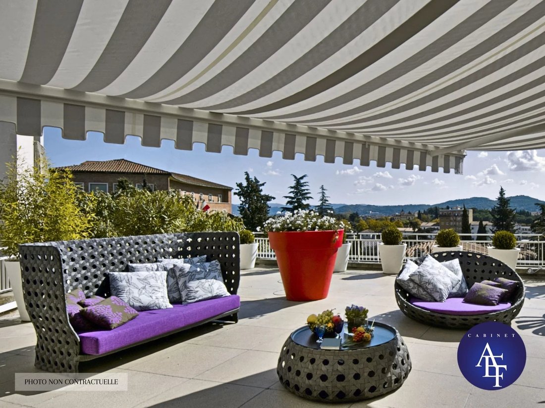 Apartment in Liberation, Nice, France 3 - 15196839