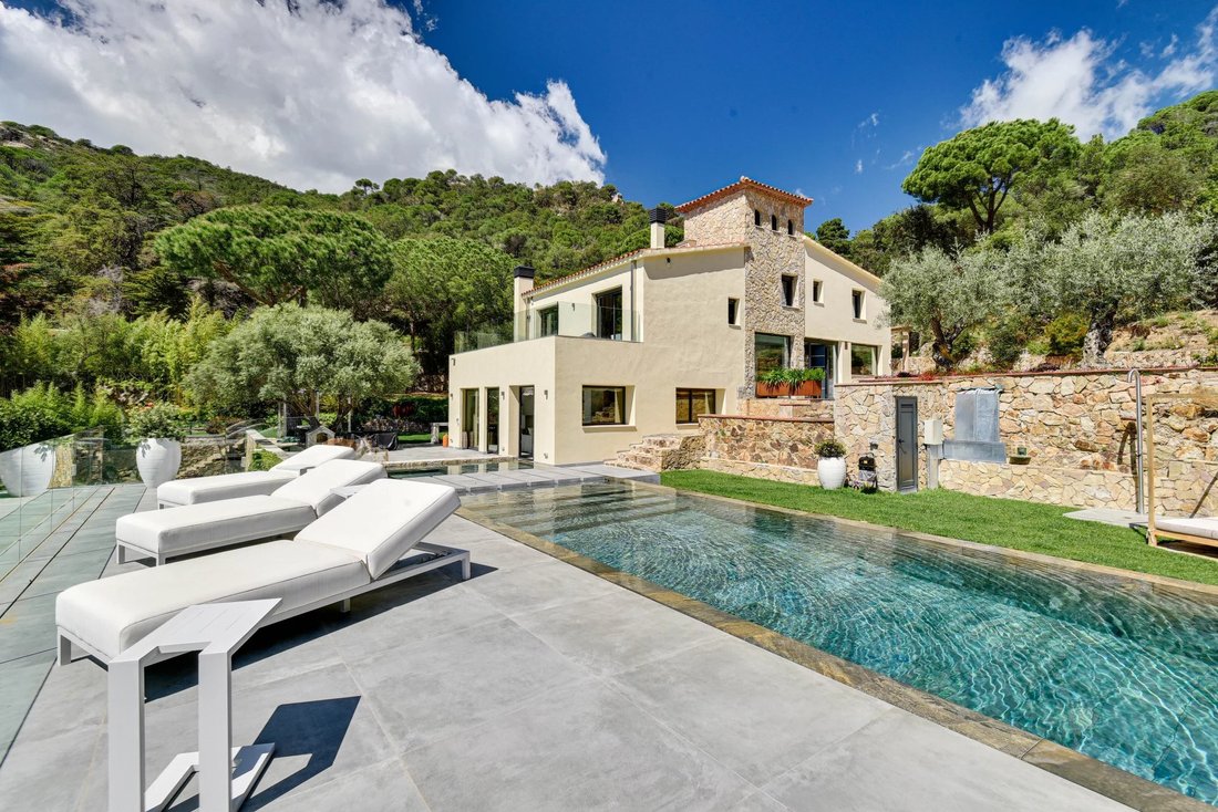 Villa in Sant Feliu de Guixols, Catalonia, Spain 3 - 14809707