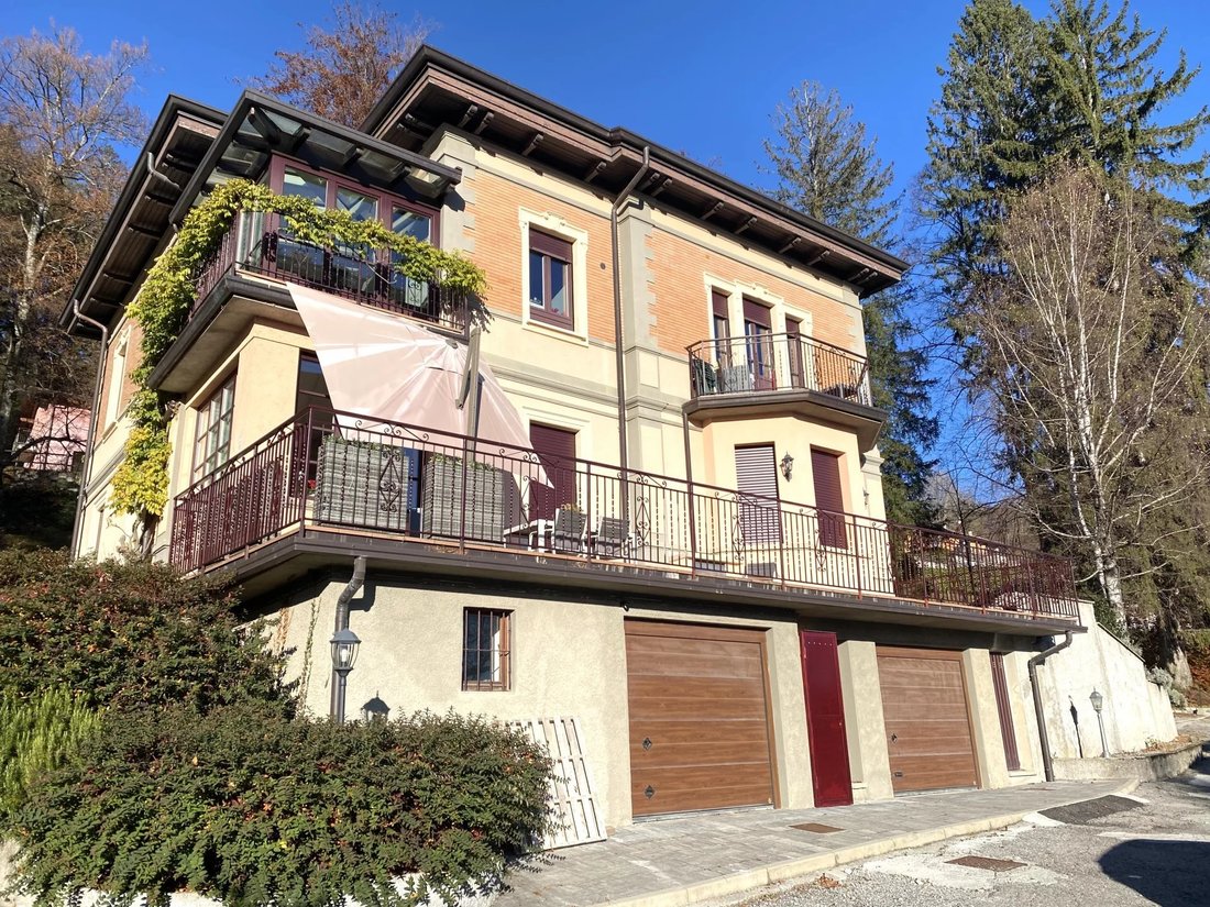 Villa in Lanzo d'Intelvi, Ramponio Verna, Lombardy 1 - 13535862