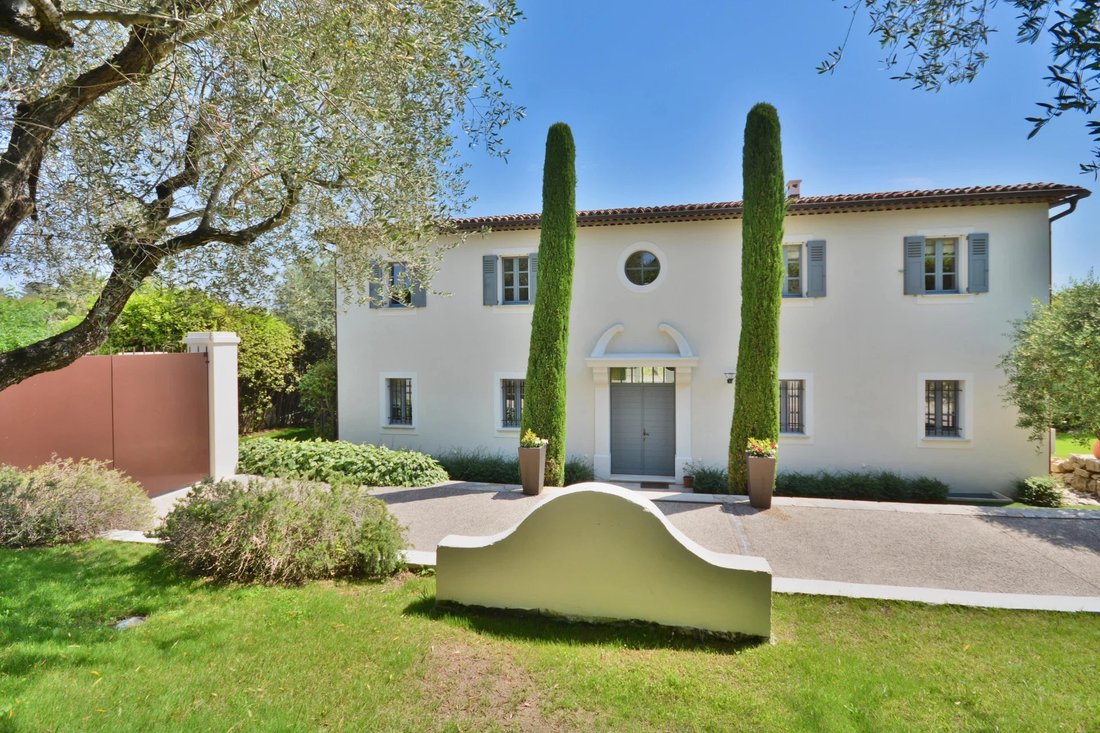 Villa in Les Indes les-Groulles, Mouans-Sartoux, France 5 - 12112396