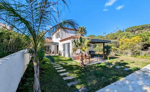 Villa in Nartelle-Noyer-Bellevue-bd des Sardinaux, Sainte-Maxime, France 1