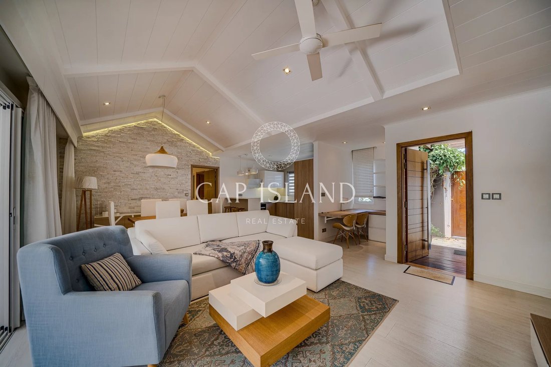 Villa in Grand Baie, Rivière du Rempart District, Mauritius 2 - 15200389