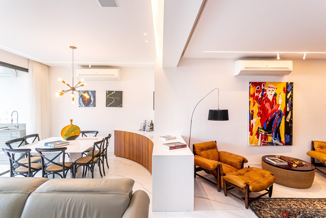 Curated visual reference: Fresh Look at Renovated And Sophisticated Apartment Near Ipanema In Rio De Janeiro