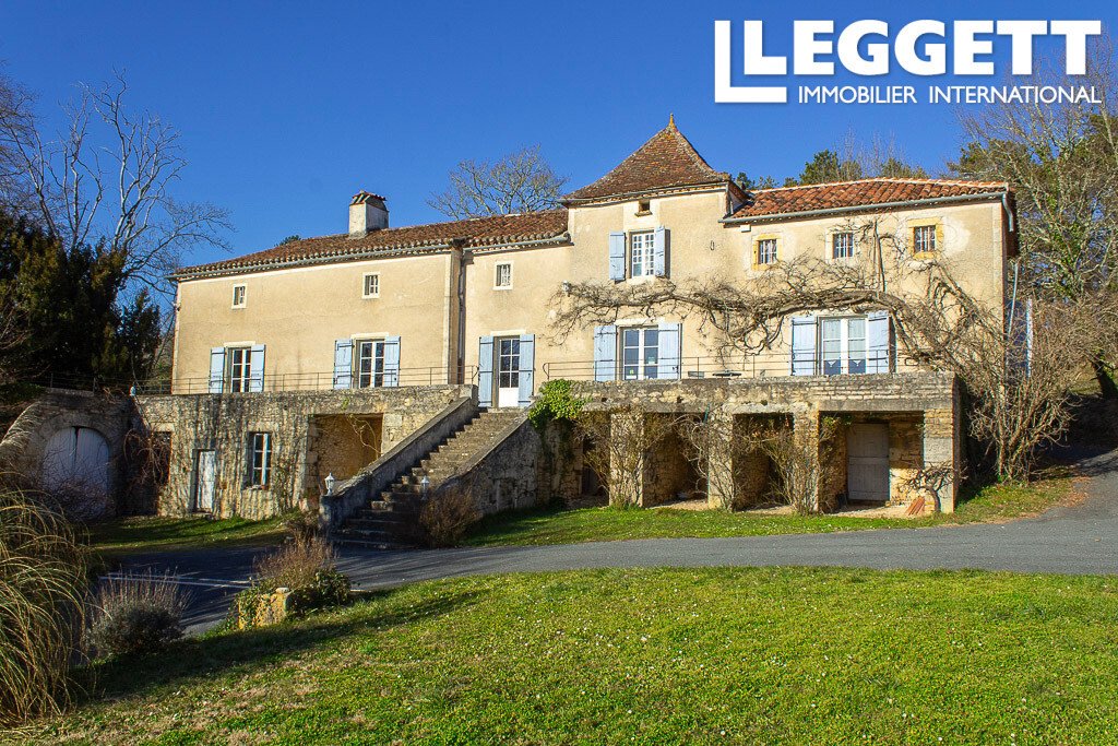 L’Ameillée: A Napoleonic Château Whispering of Vineyards & Time