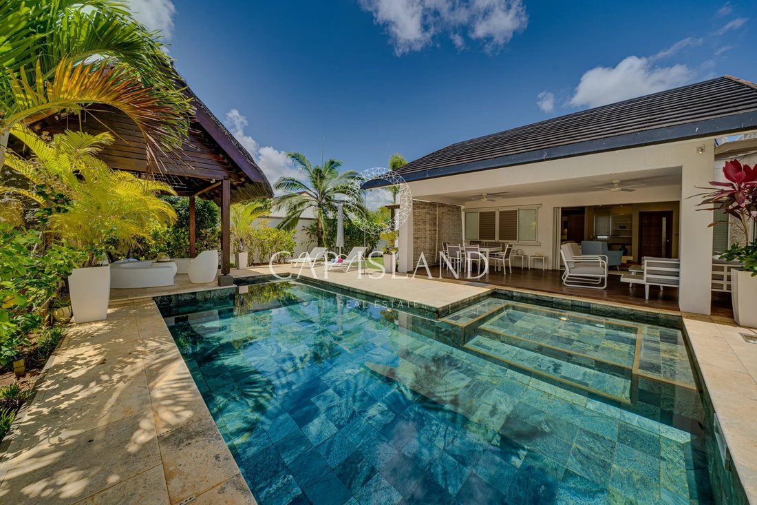 Villa in Grand Baie, Rivière du Rempart District, Mauritius 1 - 15200389