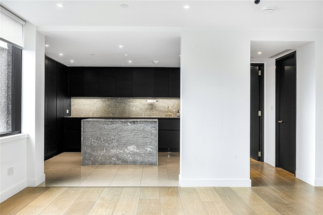 Apartment in EC2, Islington, England 5 - 15200892