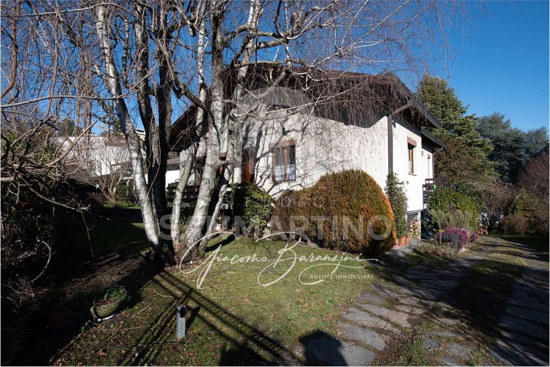 Villa in Varese, Lombardy, Italy 3 - 15201296