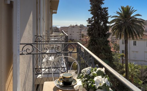Apartment in Saint Nicolas, Cannes, France 1