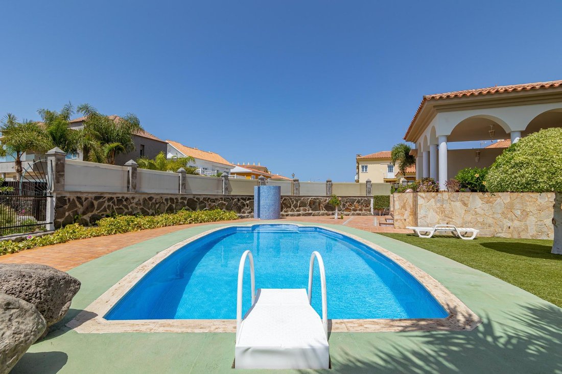 Villa in San Bartolome de Tirajana, Canary Islands, Spain 3 - 14492066