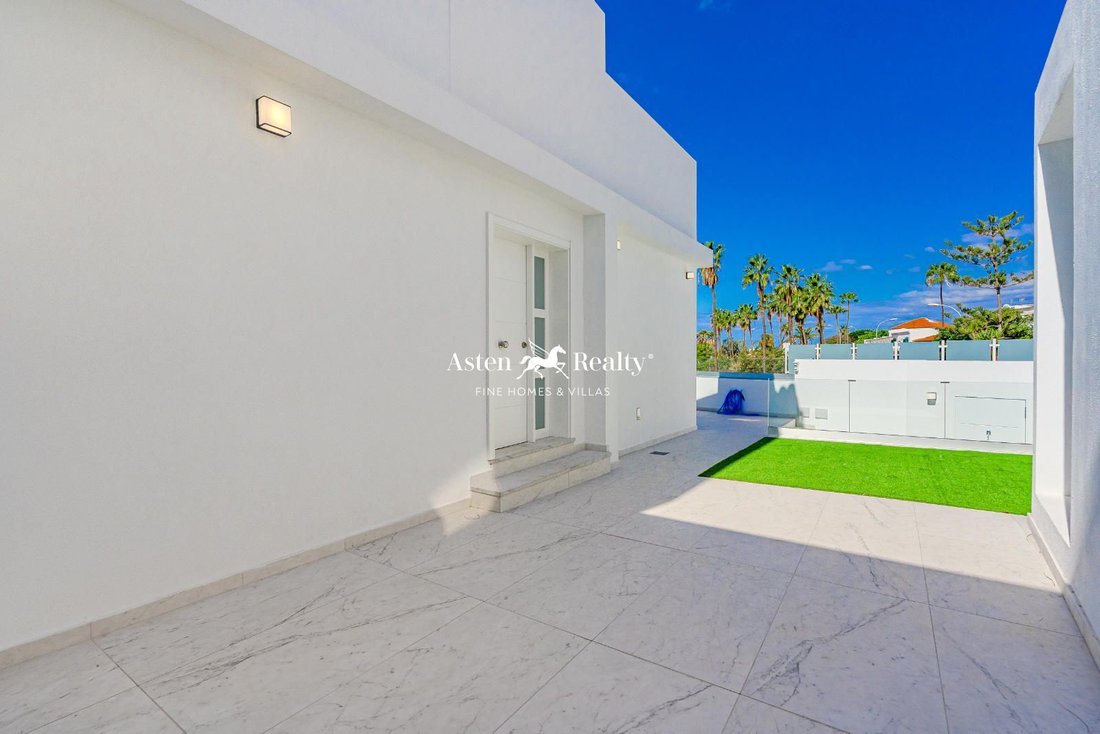 Villa in Costa Adeje, Adeje, Canary Islands 5 - 15201358