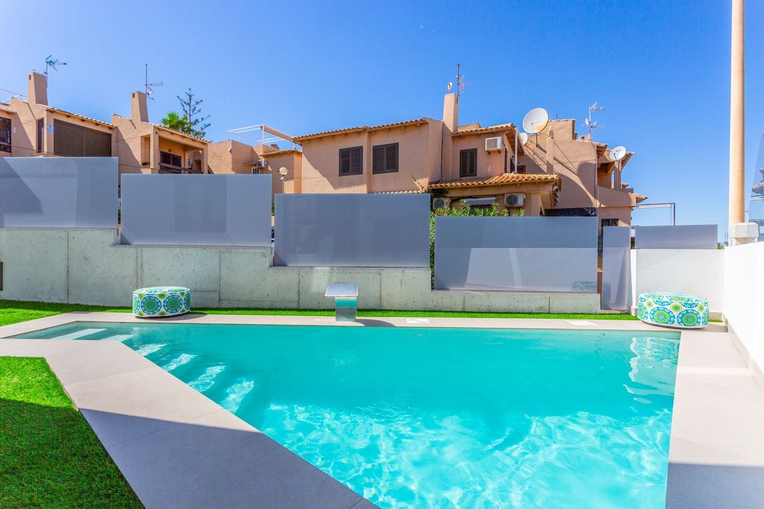 Villa in Torrevieja, Valencian Community, Spain 3 - 12393036