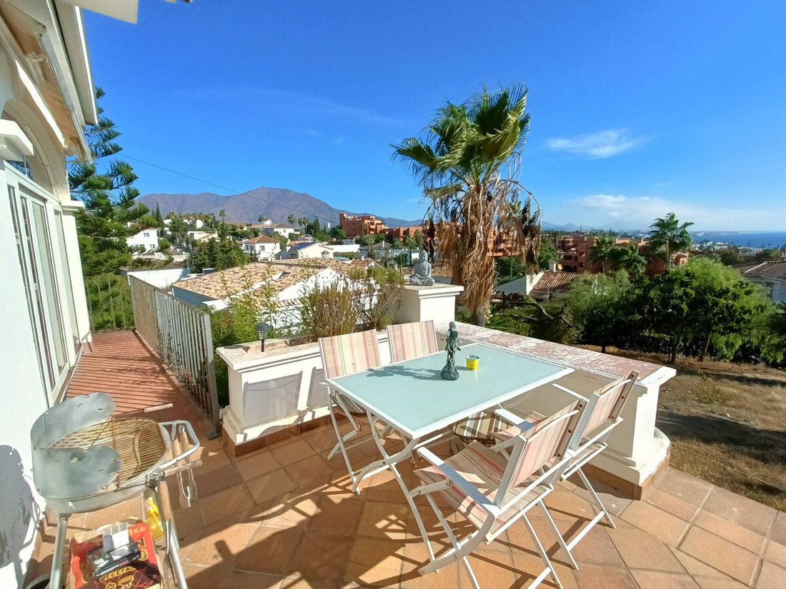 Villa in Buenas Noches, Estepona, Spain 3 - 15202672