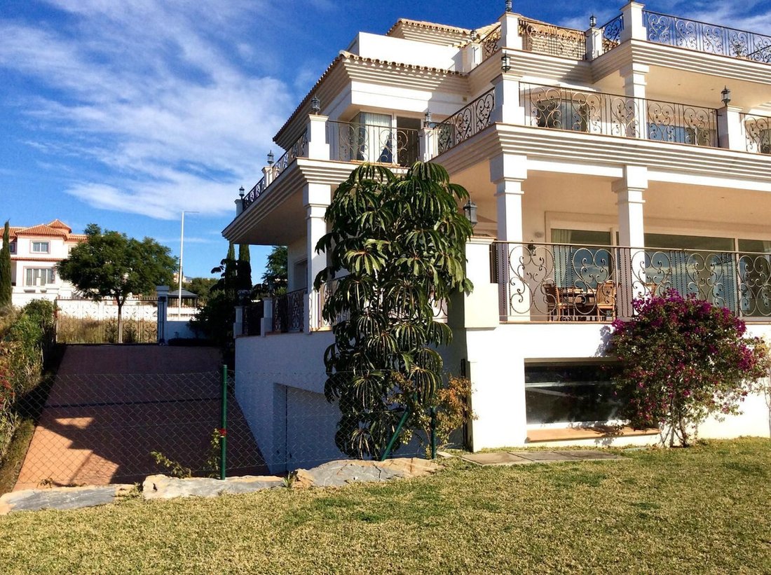 Villa in Benahavis, Andalusia, Spain 3 - 15202688