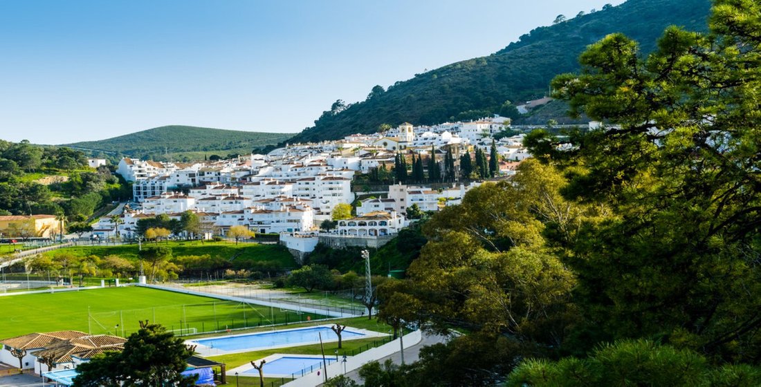 Land in Benahavis, Andalusia, Spain 2 - 15202641