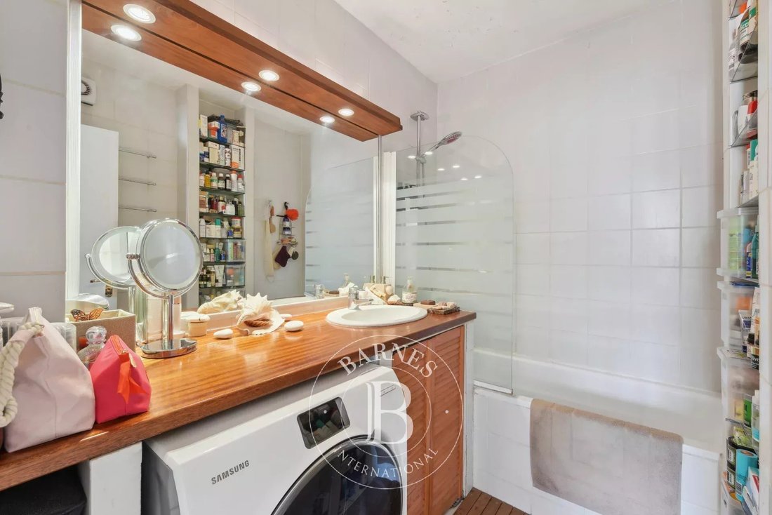 Apartment in Emeriau-Zola, Paris 15e Arrondissement, Paris 5 - 14849545