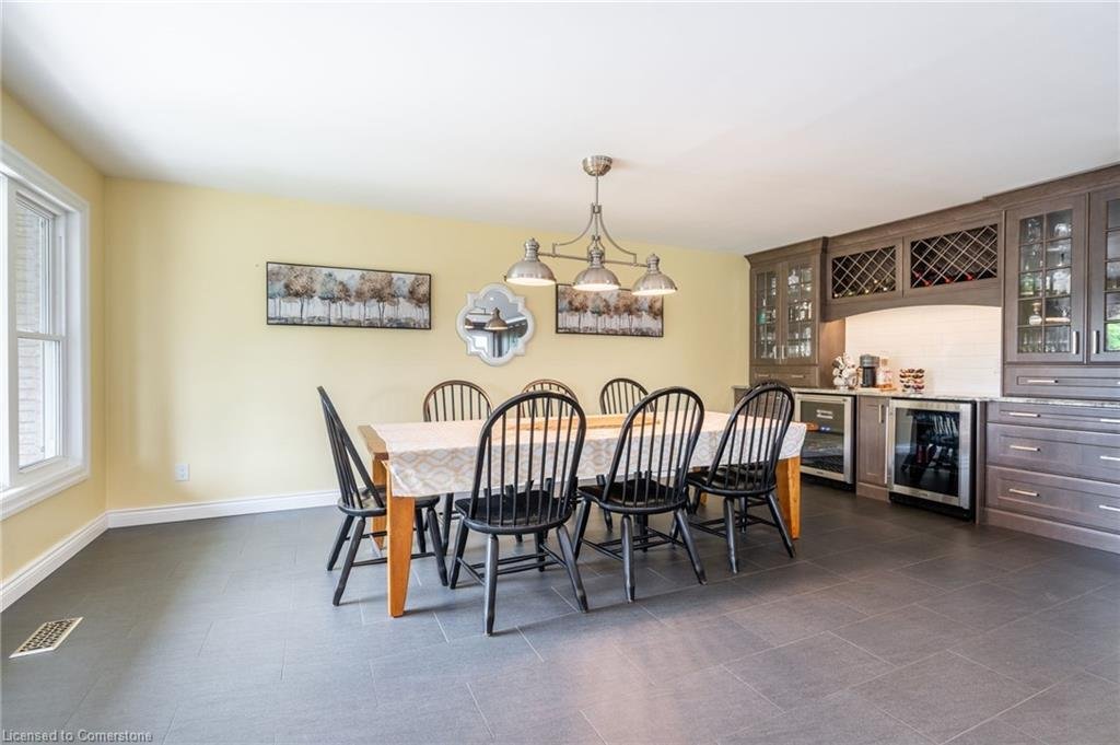 House in Hamilton, Ontario, Canada 5 - 15201989