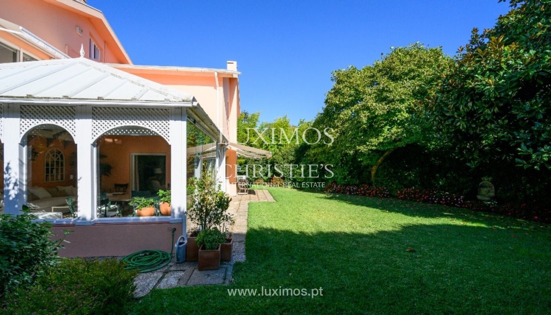 elegant-5-2-bedroom-villa-next-to-serralves-in-porto-porto-district
