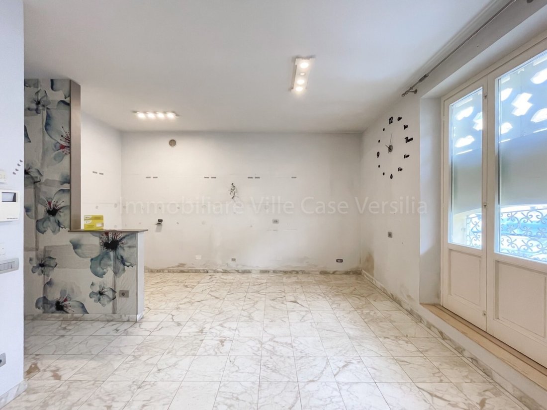 Apartment in Lungomare, Viareggio, Tuscany 1 - 15204410