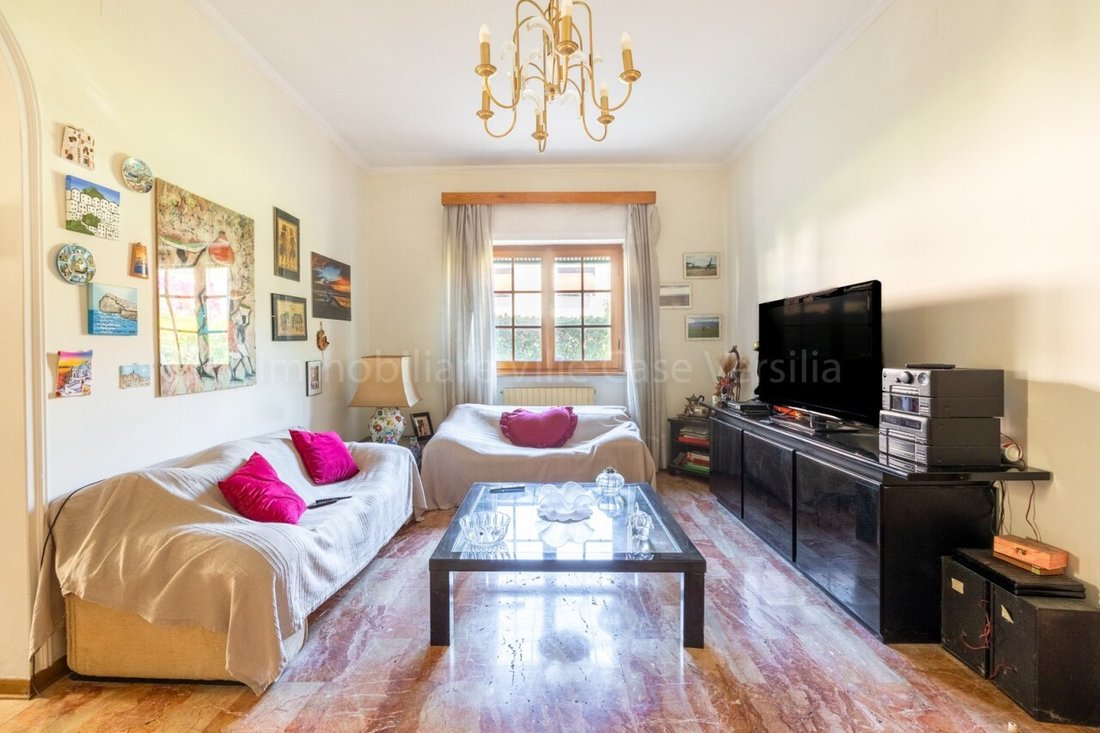 Villa in Lido di Camaiore, Camaiore, Tuscany 4 - 15204431