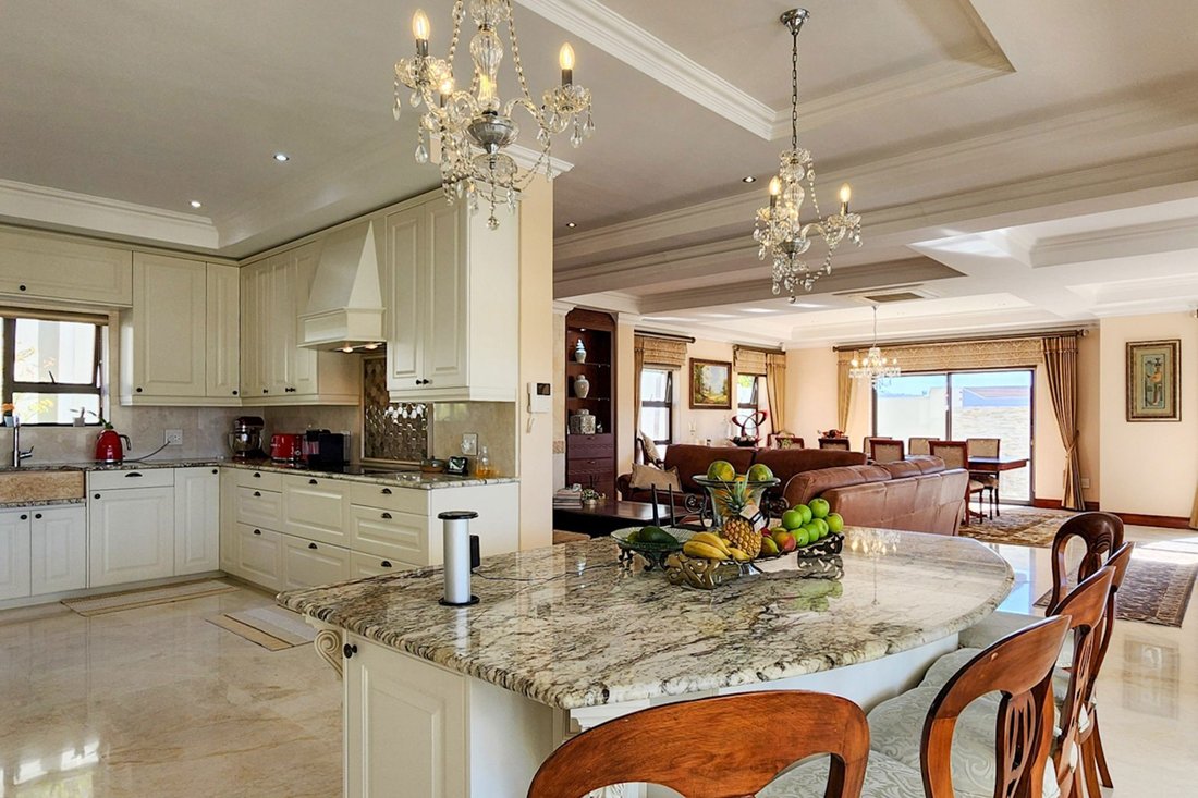House in Cape Town, Western Cape, South Africa 4 - 15206581