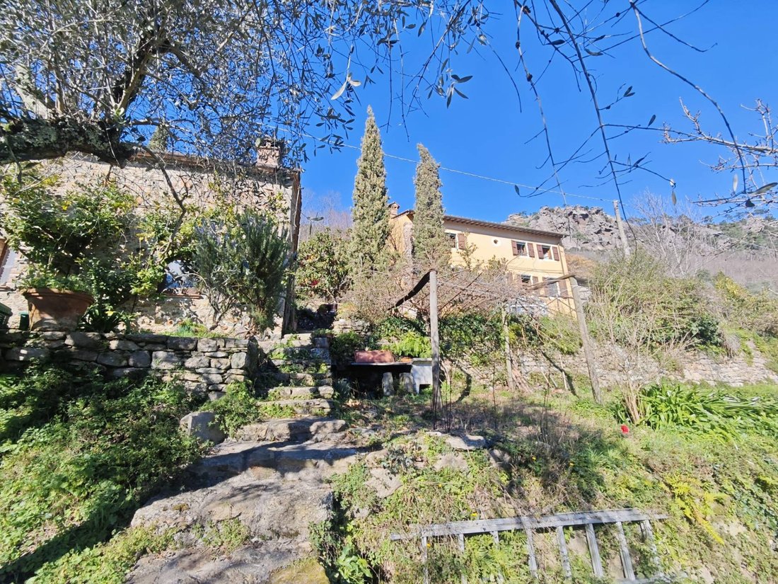 Casa di campagna a Buti, Toscana, Italia 2 - 14834421