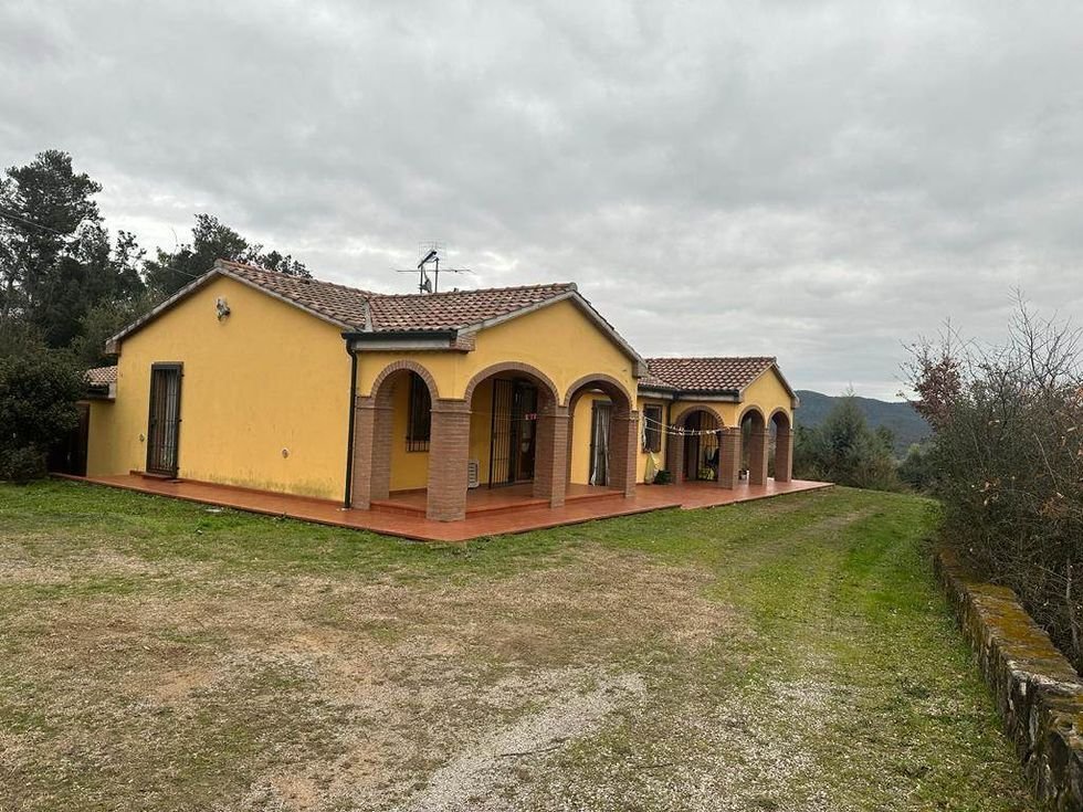 Villa in Monteverdi Marittimo, Tuscany, Italy 1 - 14855214