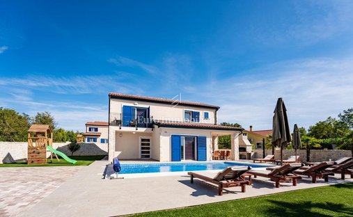 House in Dobrinj, Primorje-Gorski Kotar County, Croatia 1