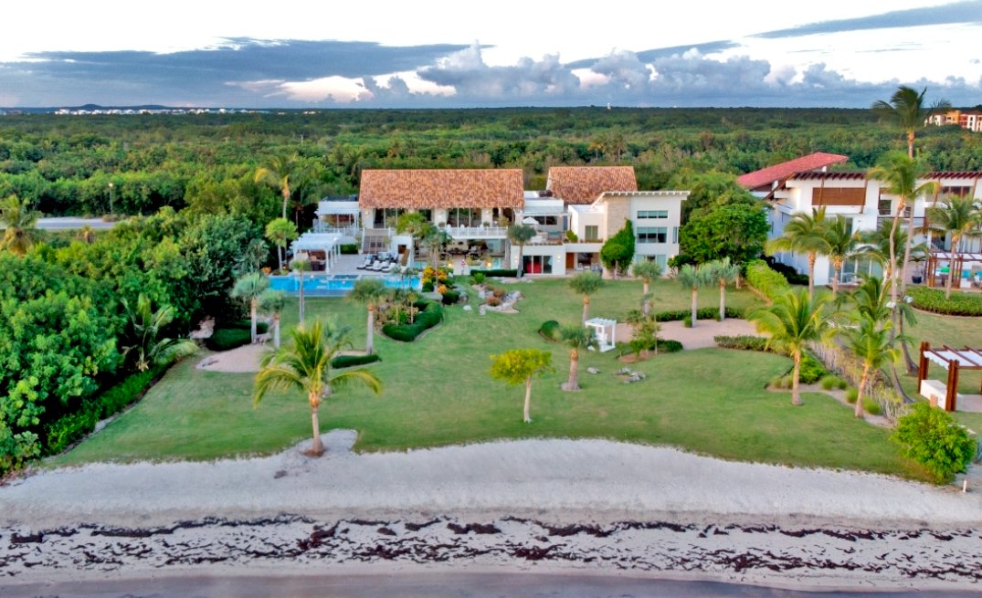 Villa in Punta Cana, La Altagracia Province, Dominican Republic 2 - 15206274