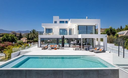 Villa en Cancelada, Estepona, Andalucía 1