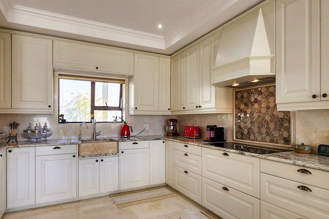 House in Cape Town, Western Cape, South Africa 5 - 15206581