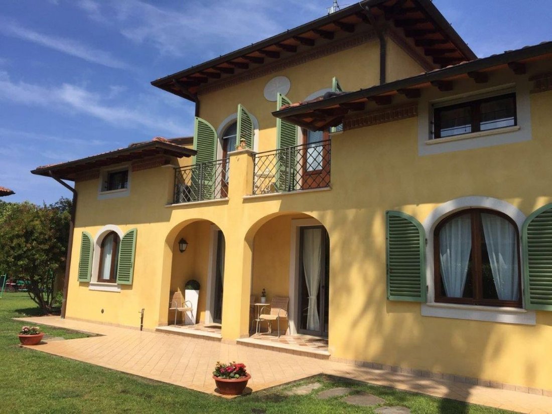 Villa in Vittoria Apuana, Forte dei Marmi, Tuscany 2 - 15205009