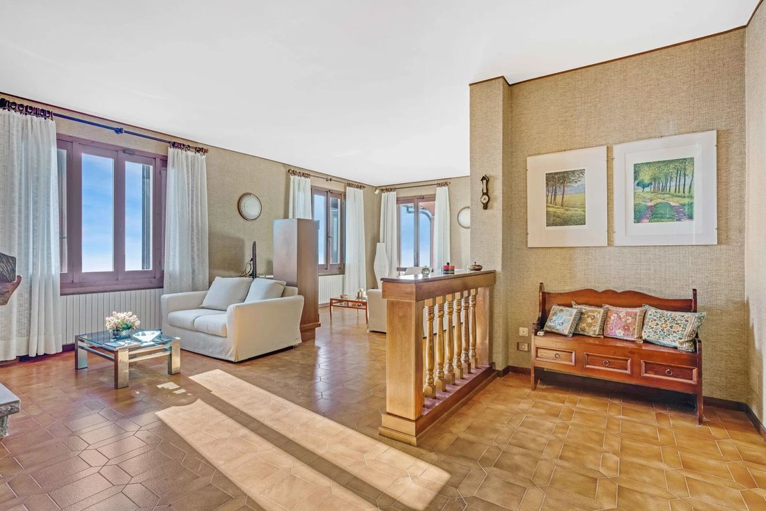 Villa in Lesa, Piedmont, Italy 4 - 12514701